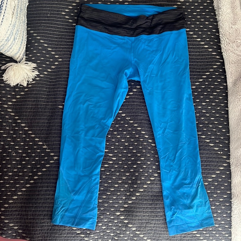 Womens Lululemon Run Inspire Crop II Blue Wee Are From Space Leggings size 8